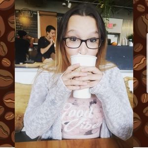 Meet your Posher, Michaela